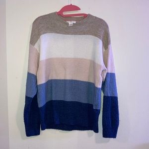 Small multicolored crew neck sweater